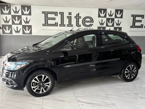 CHEVROLET ONIX 1.4 MPFI LTZ 8V FLEX 4P MANUAL CHEVROLET ONIX 1.4 MPFI LTZ 8V FLEX 4P MANUAL